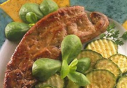 Foie de veau poêlé au citron vert, courgettes grillées