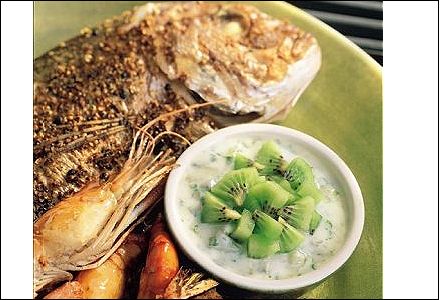 Poisson frit avec kiwi à la coréenne