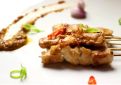 Brochettes de poulet satay