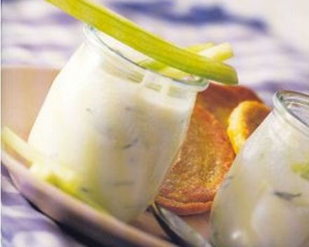 Concombre au yaourt et à la menthe poivrée