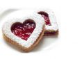 Biscuits à la confiture en forme de cœur