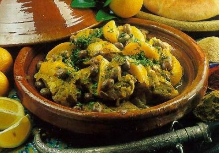 Tajine de poulet aux olives et pommes de terre au safran