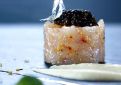 Tartare de daurade, mousseline de haricots coco, jus de chutney de figues